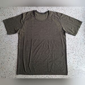 73‎ Lululemon Metal Vent Tech Short Sleeve